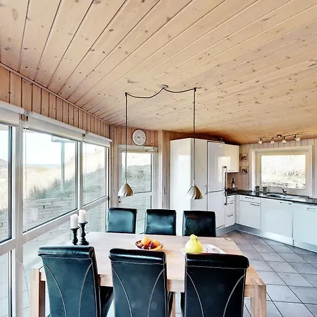 6 Person In Henne-by Traum Henne Strand