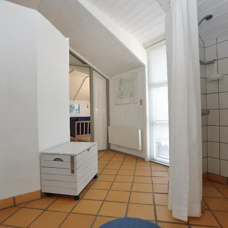 6 Person In Henne-by Traum Henne Strand