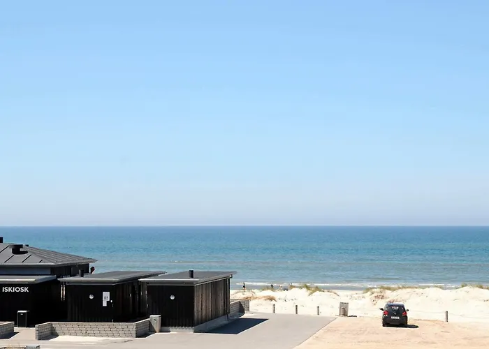 6 Person In Henne-by Traum * هين ستراند