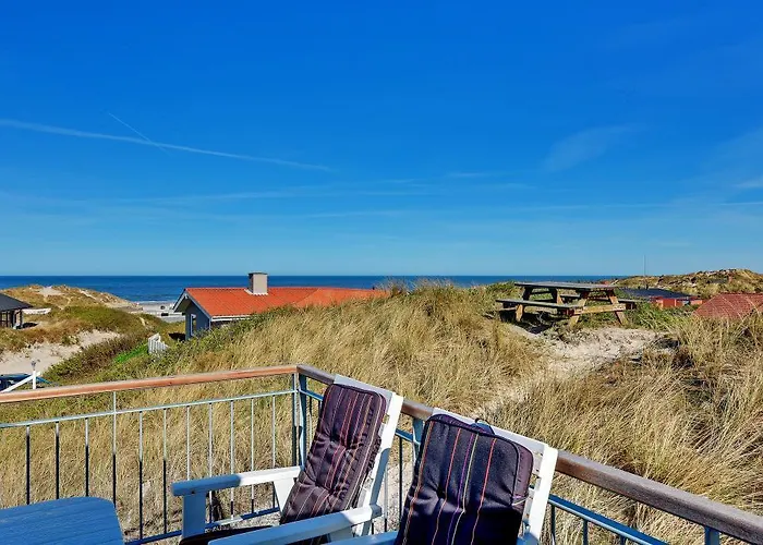 6 Person In Henne-by Traum *