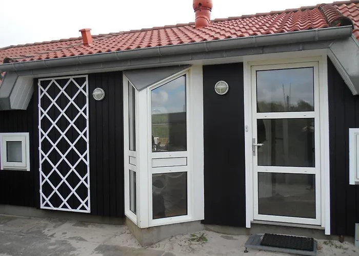 6 Person In Henne-by Traum *