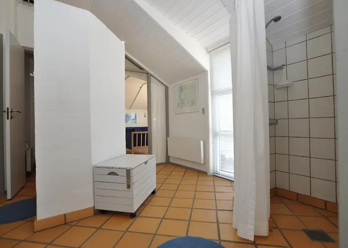 6 Person In Henne-by Traum هين ستراند